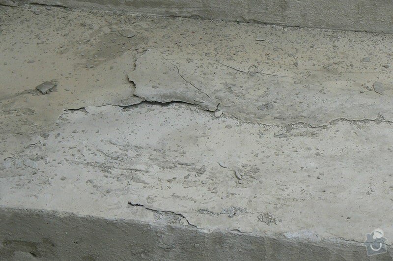 Oprava betonu u dvou venkovních vjezdů a schodiště: 2010_181