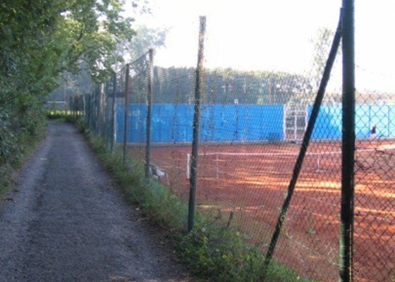 Rekonstrukce oplocení tenisových kurtů