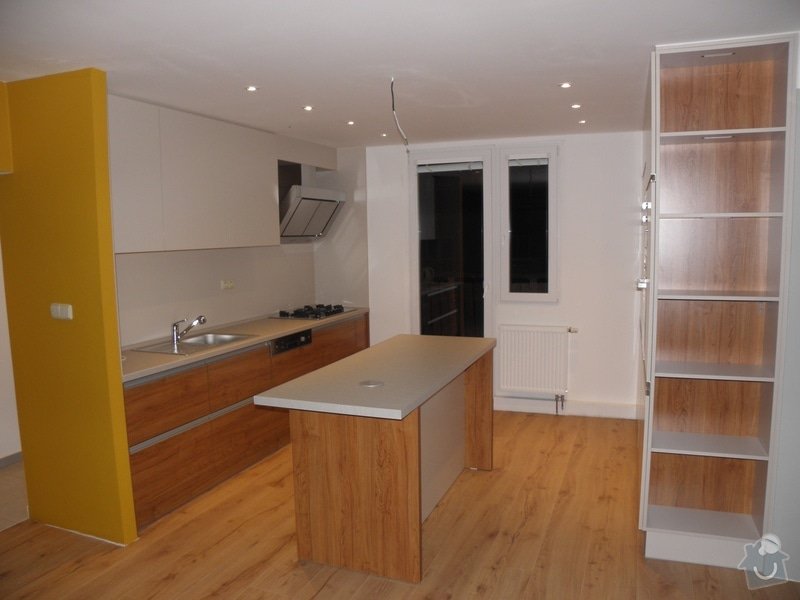 Rekonstrukce bytu, výroba kuchyňské linky: P5110366