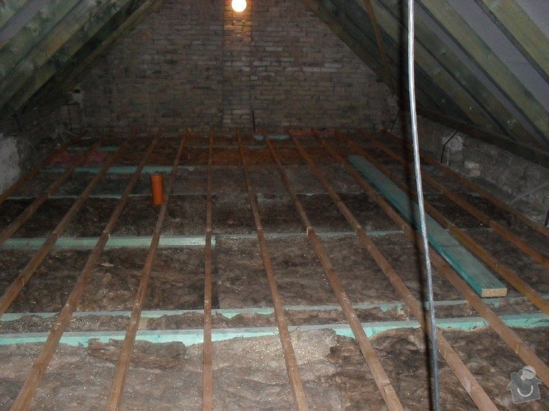 Zateplení podlahy v podkroví: SDC13328