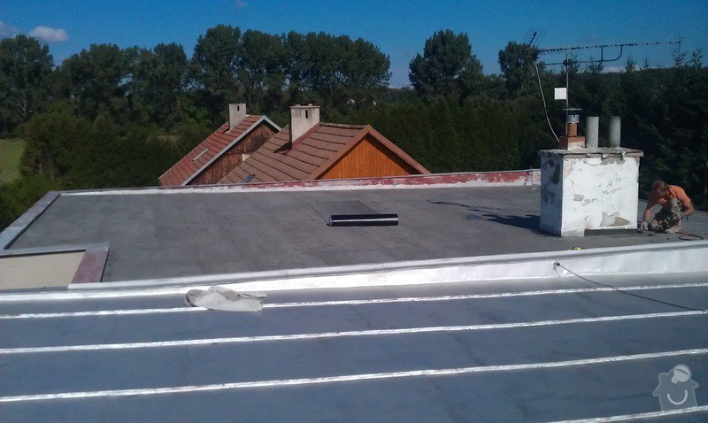 Zateplení ploché střech rodinného domu s přípravou pro umístění solárních elektrických panelů: IMAG1398