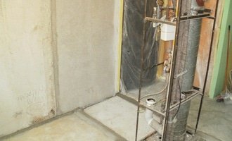 Rekonstrukce bytového jádra a stavební úpravy pro osazení kuchyňské linky