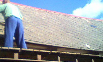 Rekontrukce střechy na selském stavení