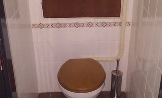 Rekonstrukce koupelny a WC - stav před realizací