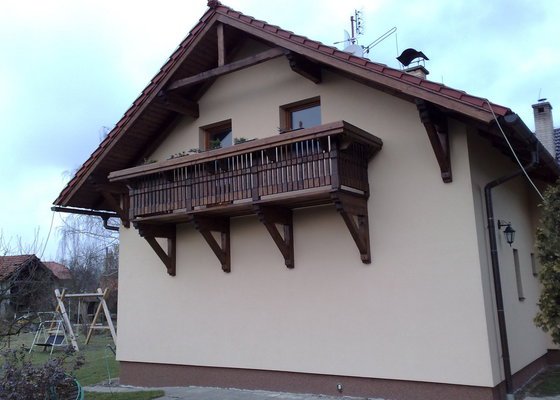 Dřevěný balkon do rodinného domu