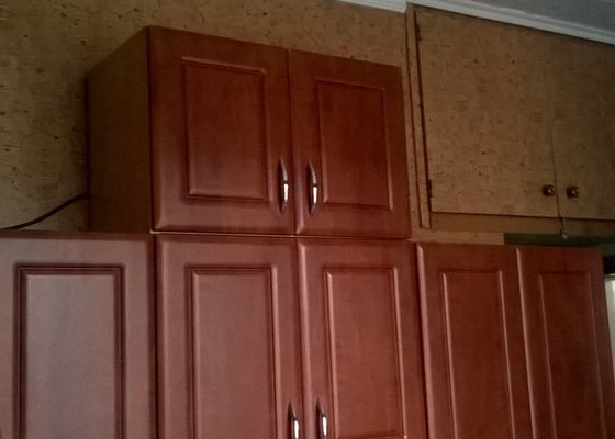 Renovace kuchyňských dvířek - stav před realizací