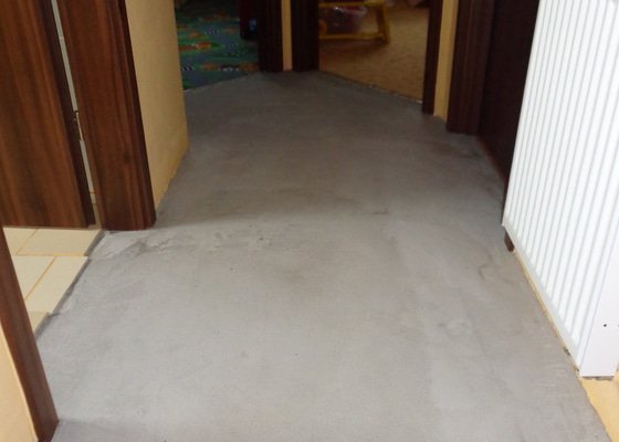Vyrovnání betonové podlahy