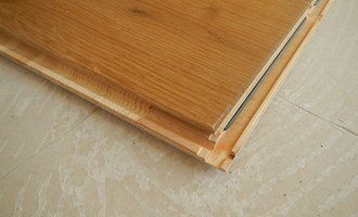 Úprava podkladu a položení dřevěné plovoucí podlahy - stav před realizací