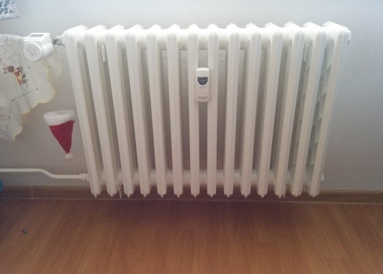 Poptavam vymenu 4ks radiatoru v panelovem dome
