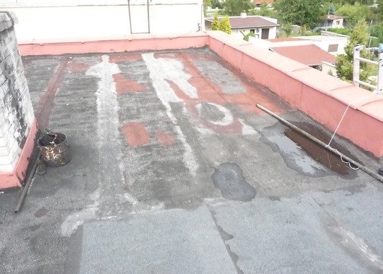 Oprava ploché střechy - asfaltové pásy - stav před realizací