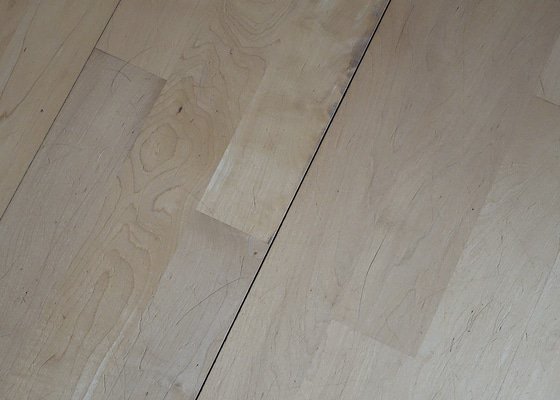 Přebroušení plovoucích dřevěných podlah