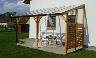 Pergola se skleněným zastřešením - stav před realizací