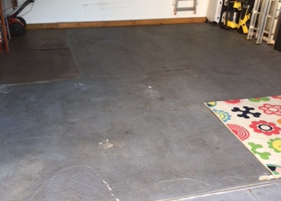 Polyuretanová podlaha do garáže - stav před realizací