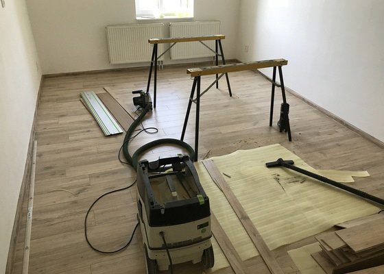 Montáž plovoucí podlahy 90m2