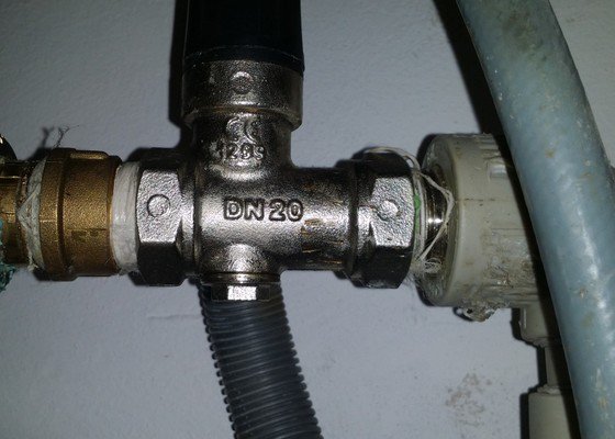 Instalatér - pojistný ventil