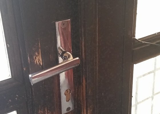 Repase 90 let starých vstupních dveří do domu