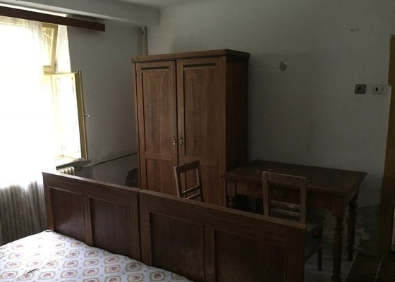 Renovace starého nábytku