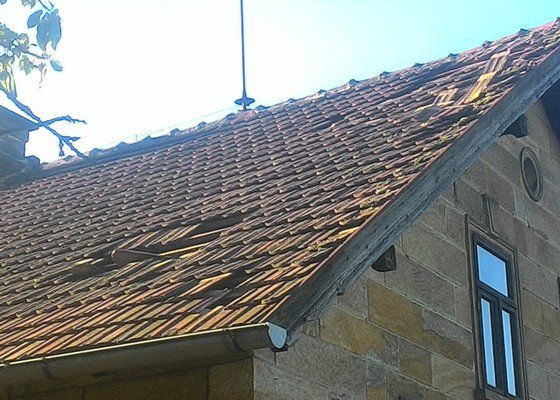 Oprava - rekonstrukce střechy - stav před realizací