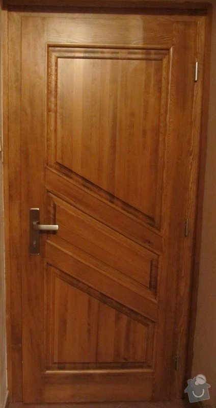 Atypické vnitřní a vstupní dveře: dvere_Klimentska_48_004