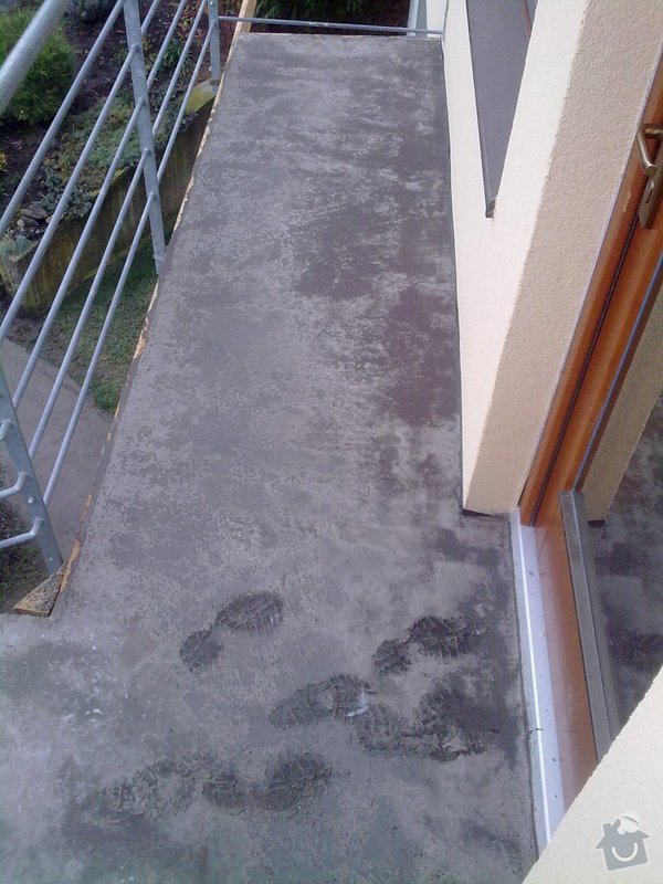Pokládka venkovní dlažby na beton - schody a chodníček (cca.19m2): 271120121702