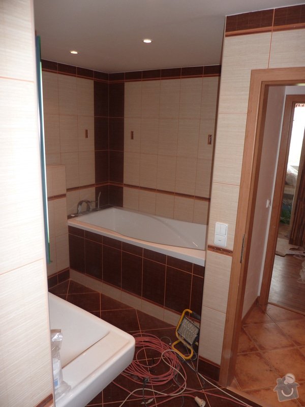 Rekonstrukce koupelen - p.Němec, Neratovice: Reko_bytu_Nemcovi_024