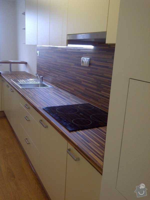 Rekonstrukce kuchyně a obývacího pokoje, výroba kuchyňské linky: IMG-20121205-00723