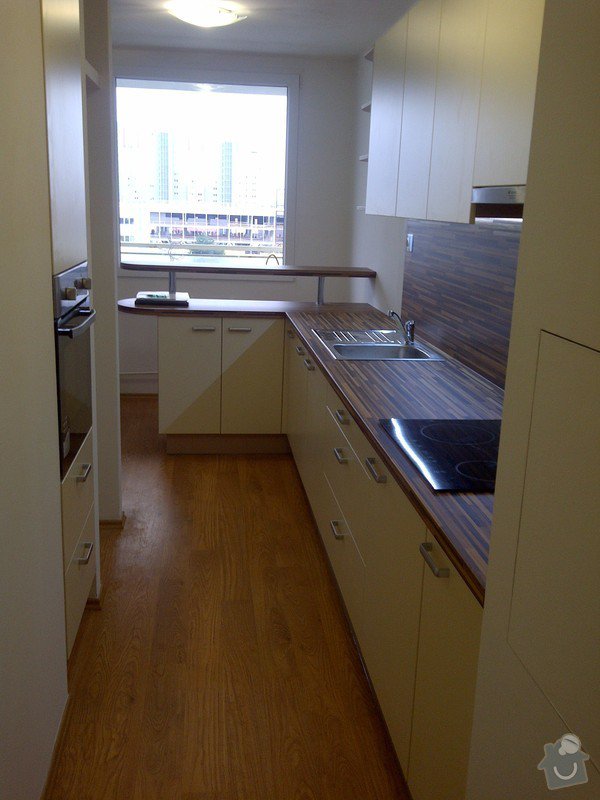 Rekonstrukce kuchyně a obývacího pokoje, výroba kuchyňské linky: IMG-20121205-00727