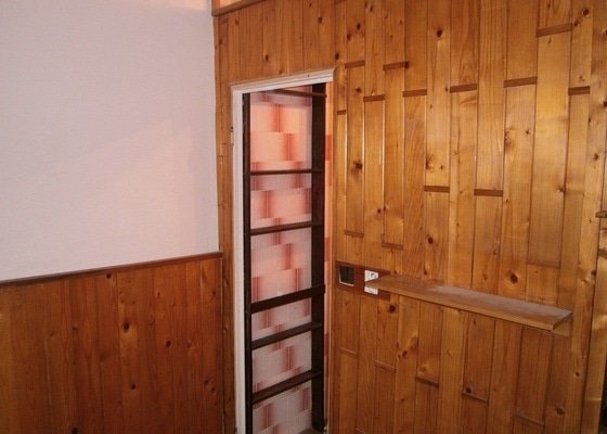 Rekonstrukce bytového jádra, kuchyně, předsíně, obývacího pokoje v panelovém domě (3+1)