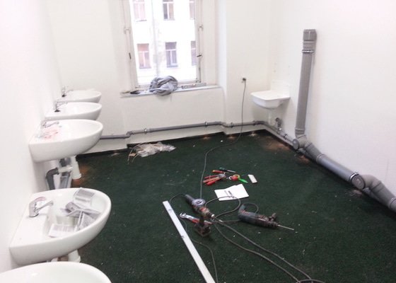 Rekonstrukce nebyt. prostor - sociální zařízení (WC, koupelna)