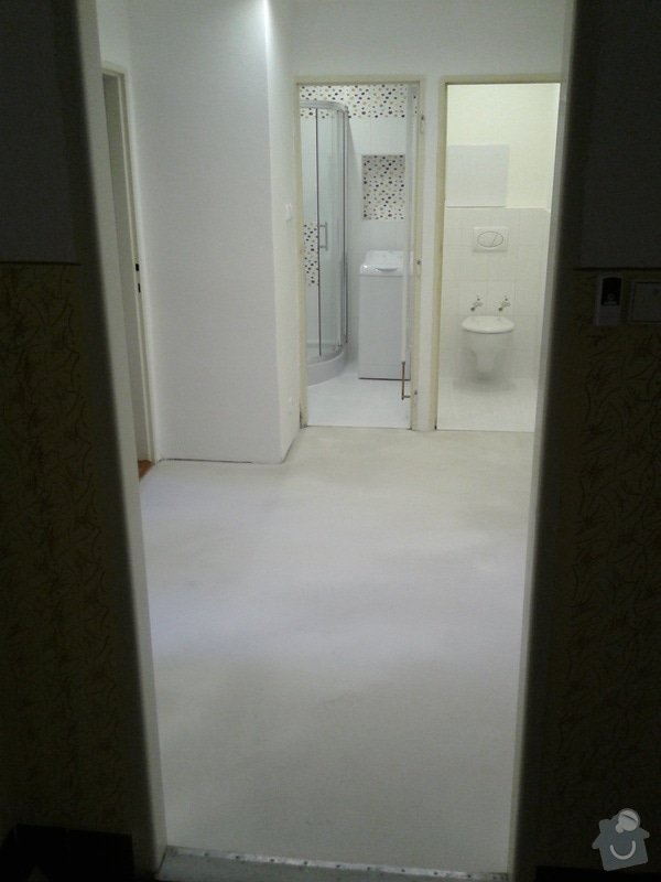 Rekonstrukce koupelny,WC,předsíně: 20130508_083536