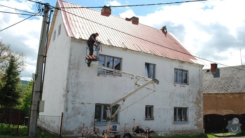 Rekontrukce okapového systému + prodloužení stěchy - VIDEO: cernys_2013_1048