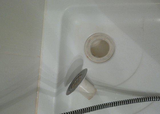 Výměna sifonu sprchového koutu