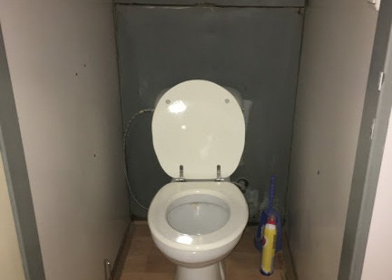 Rekonstrukce koupelny - předělání umakartového jádra v bytě 1+1
