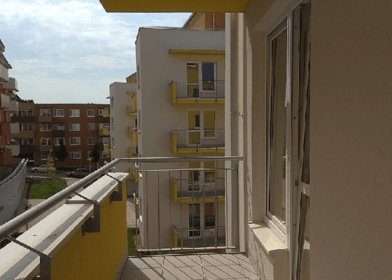 Zástěna balkon