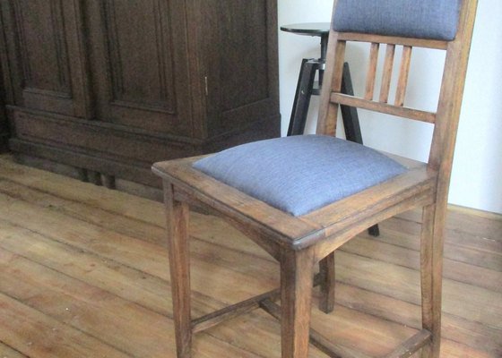 Renovace a potřebná oprava dřevěného starého nábytku