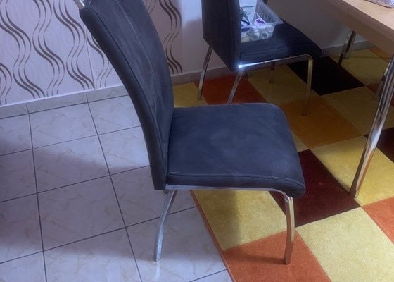 Oprava židlí.. kovové + čalounění.