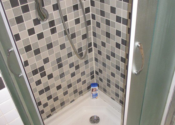 Oprava koupelny, výměna sprchového koutu nebo předělání - stav před realizací
