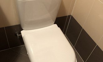 Problem s wc, naplňování nádržky - potřebuji instalatéra - stav před realizací