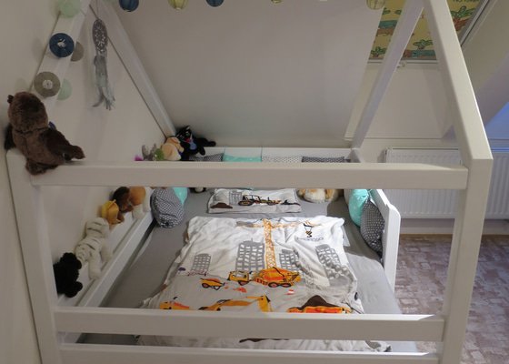 Dětská domečková postel na míru