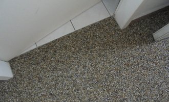 Podlahy kamínkové interierové