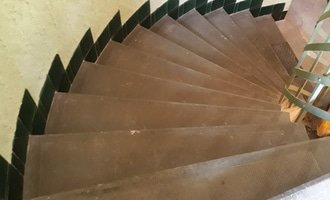 Nájezdy na schody pro kola - stav před realizací