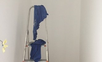 Naštukování a vymalování 3 místností panelákového bytu