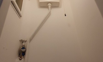Vymalovani koupelny, odstraneni plisne, vymena WC