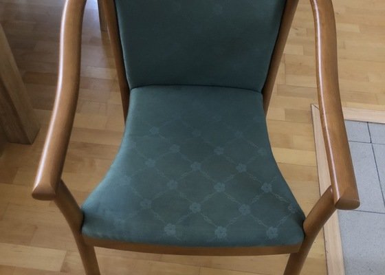 Potažení látkou sedáku a opěradla židle