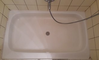 Silikonování sprchového koutu - stav před realizací