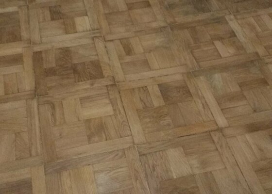 Broušení a lakování dřevěné podlahy - cca 15 m2
