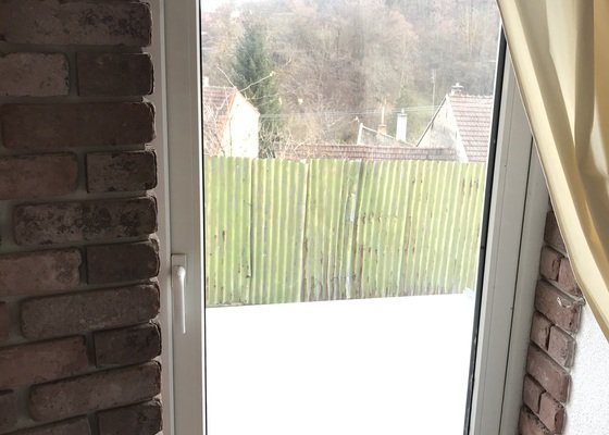 Oprava/výměna balkonových dveří a kliky u okna