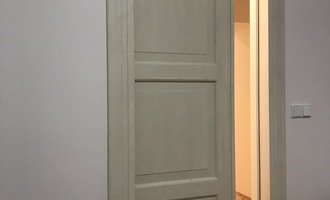 Replika dveří