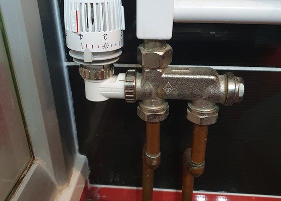 Oprava rezonujícího topení + výměna 1x radiátoru za větší - stav před realizací