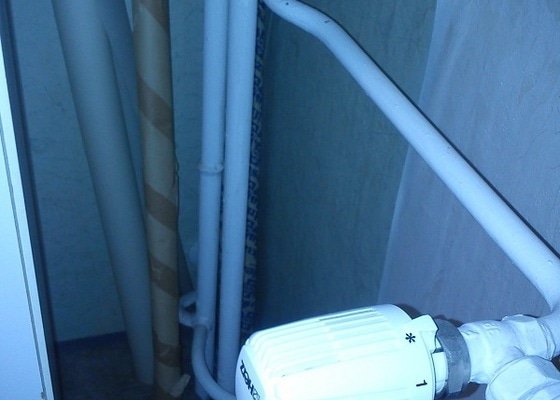 Výměna radiátorů v panelovém domě (2 pokoje)